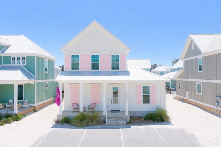 Gulf Babe | Stylish Beach Retreat | Sleeps 14 - Orange Beach, AL