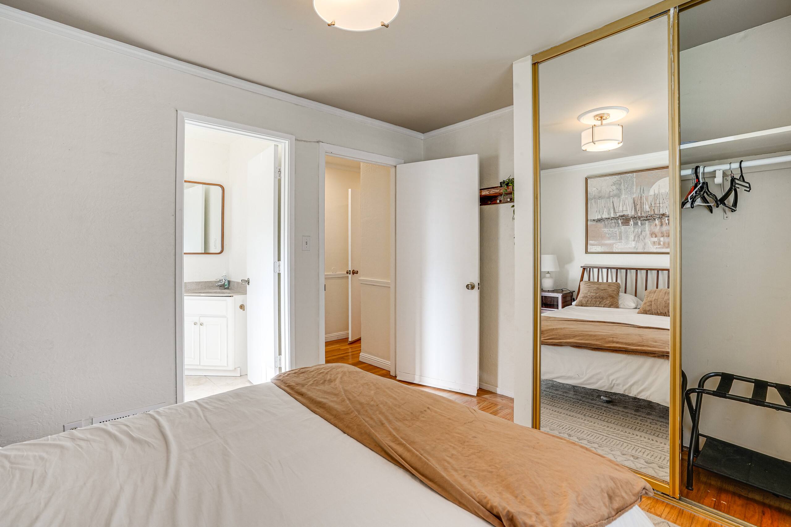 Home in South San Francisco · ★New · 4 bedrooms · 6 beds · 3 private baths - Image 17