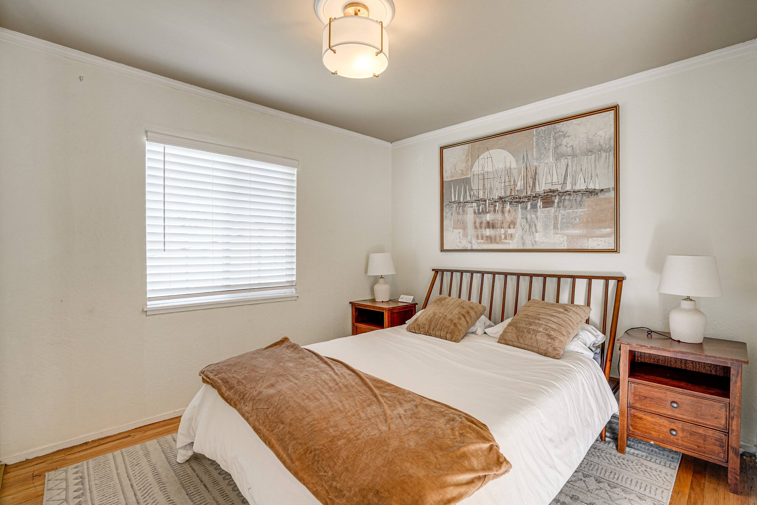 Home in South San Francisco · ★New · 4 bedrooms · 6 beds · 3 private baths - Image 16