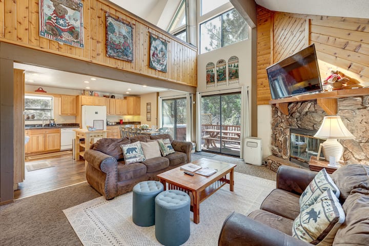 Bear Canyon Getaway | Hot Tub & Game Loft - Big Bear Lake, CA