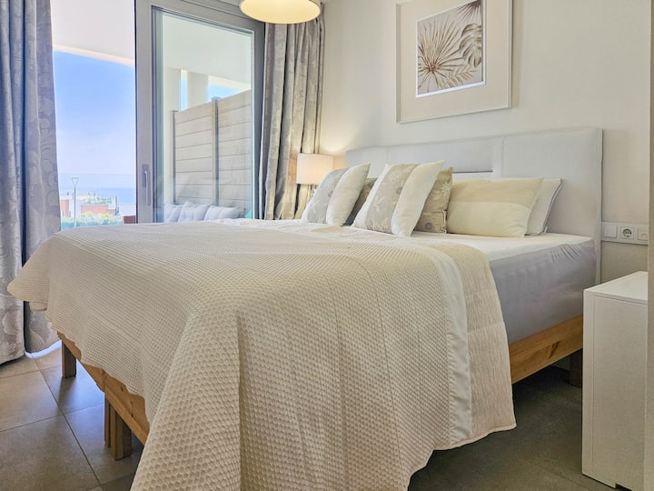 Seaview Apt At Higueron Resort - Fuengirola