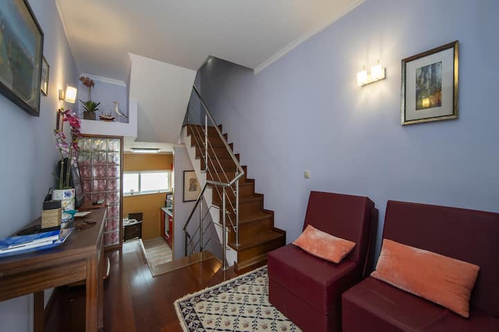 B99 - Barreira Alley Townhouse In Lagos - Lagos