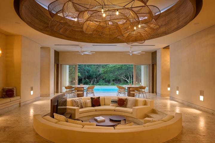 Luxury Villa In Cap Cana W/ Private Pool - Punta Cana