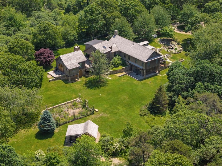 Private Chilmark Estate On 3 Acres - Guest Suite & - Chilmark, MA