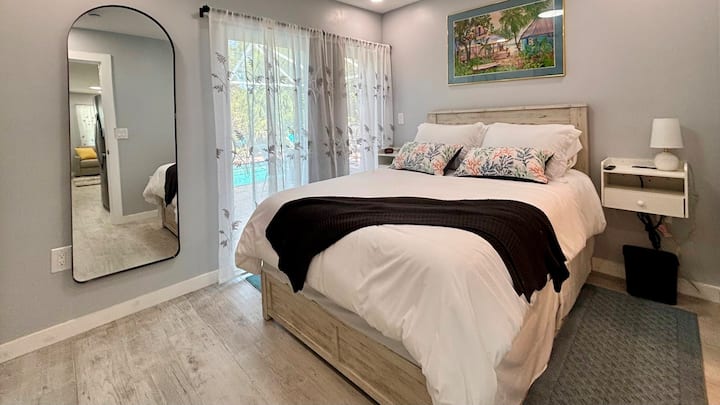 Mangrove Nest - Cozy Retreat - Fort Myers Beach, FL