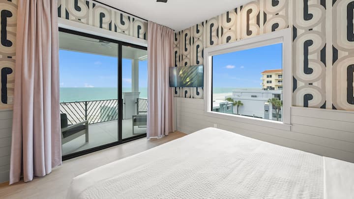 Master Bedroom 2 - Gulf Views - Balcony Access