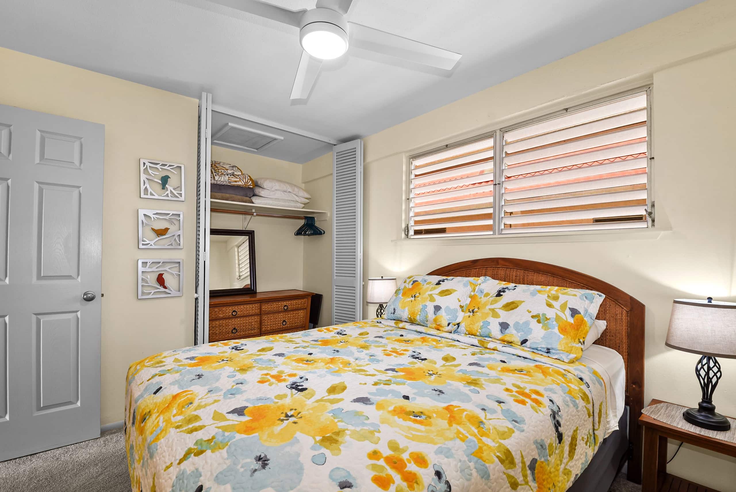 Condo in Kailua-Kona · ★5.0 · 2 bedrooms · 3 beds · 1.5 private baths - Image 25