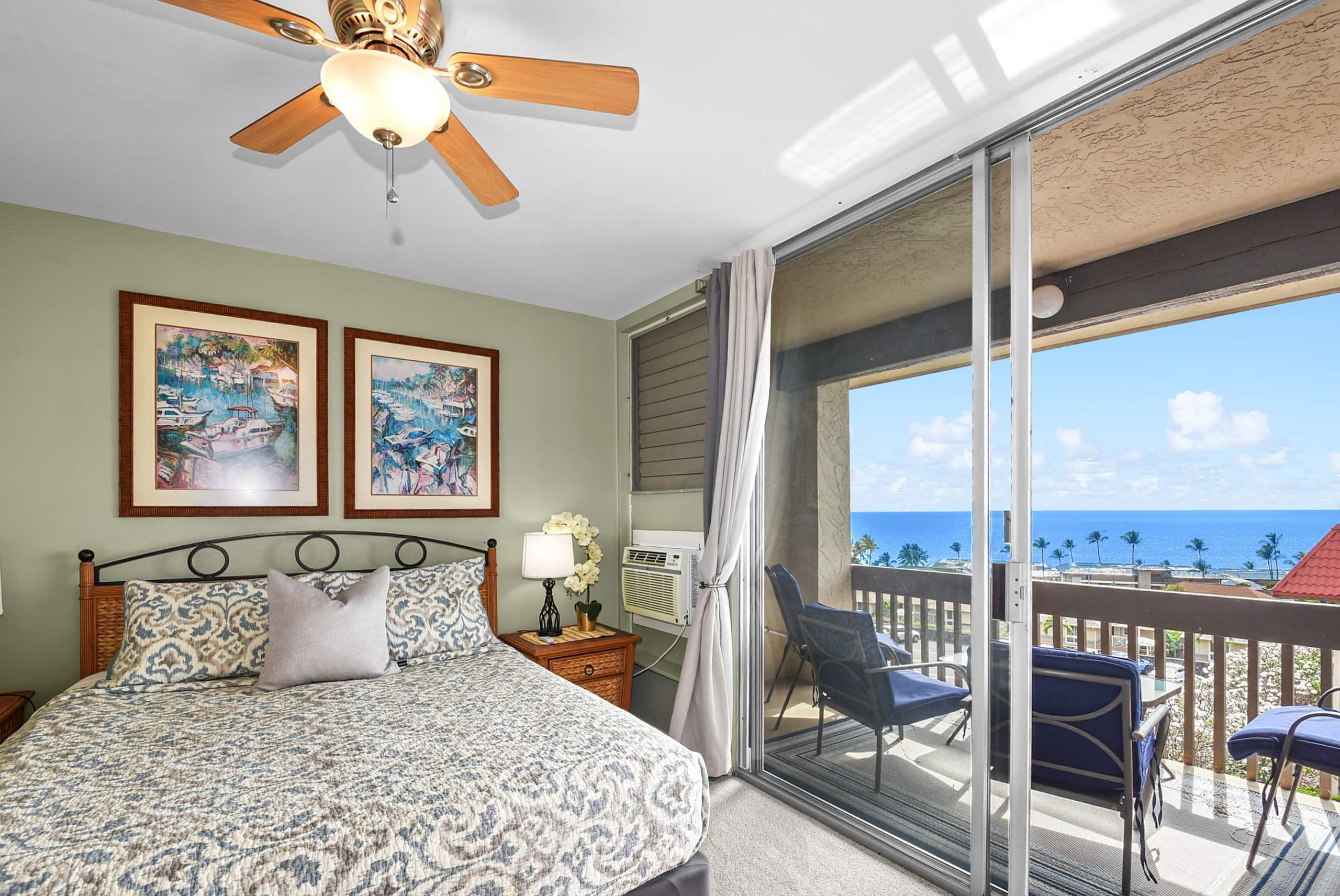 Condo in Kailua-Kona · ★5.0 · 2 bedrooms · 3 beds · 1.5 private baths - Image 4