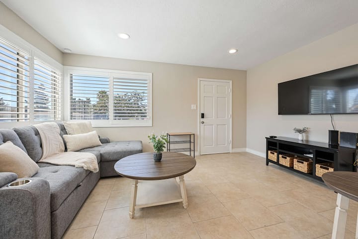 Central Home Spacious - San Diego, CA