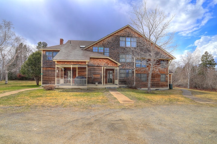 Lakehouse Condo 3b | Shared Beach On Rangeley Lake - Rangeley, ME