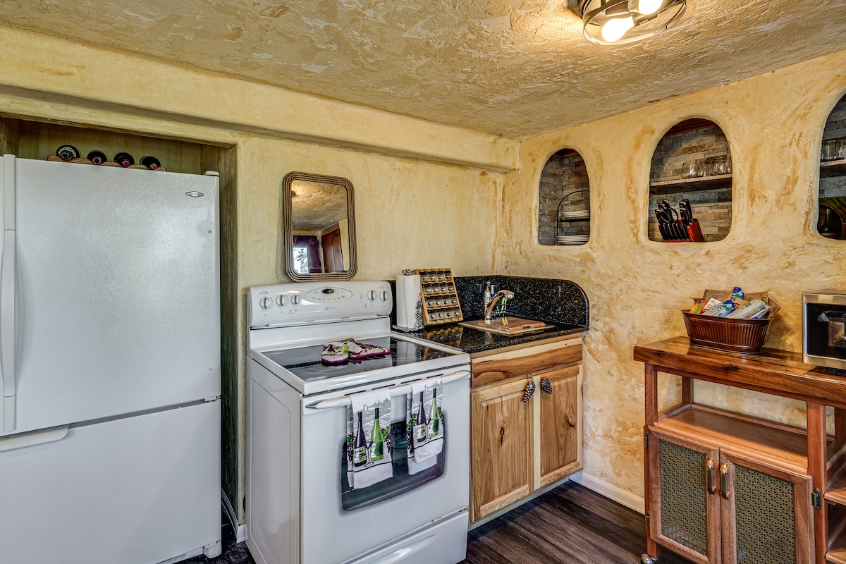 Henderson Bay 'Wine Cellar Studio' photo 5