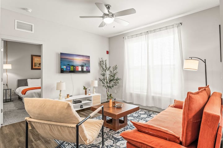 Luxury 1br + Resort Amenities - 6min To Epic&uni - Orlando