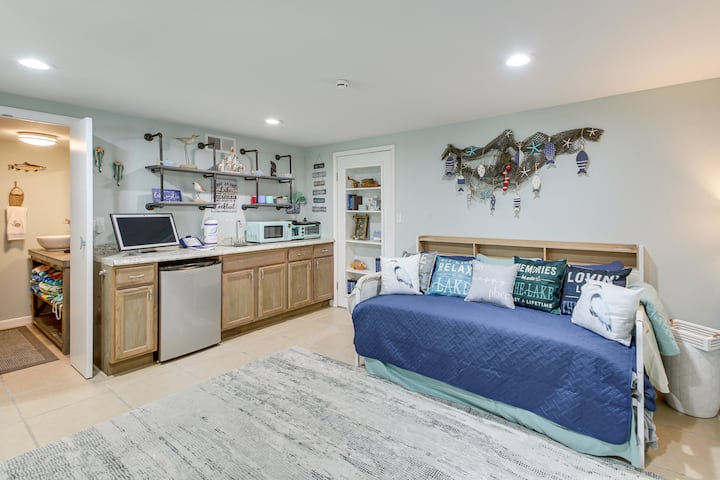 חדר שינה 4 (סטודיו) | מיטת יום זוגית עם מיטה נפתחת זוגית | מטבחון | מפלס תחתון