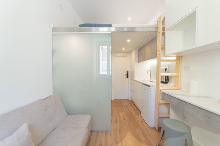 Hygge Smart Stays - Tiny Mezzanine Studio 206 - Lisboa