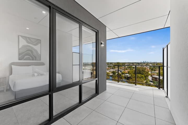 Newly Built Apartment With Parking Near Westfields - Riverton