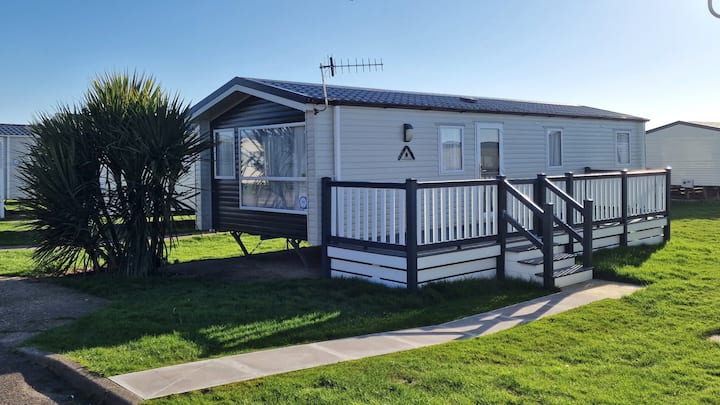 Grey Goose, West Sands, Seal Bay Resort - Pagham Beach