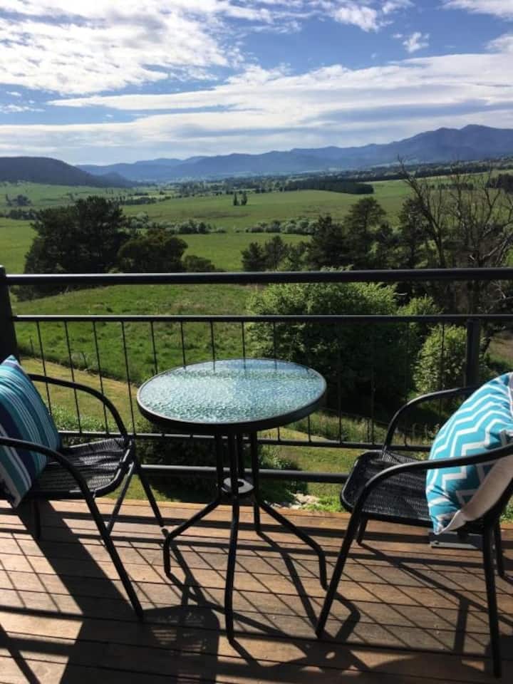 Rosewhite House; quiet, comfortable, great views