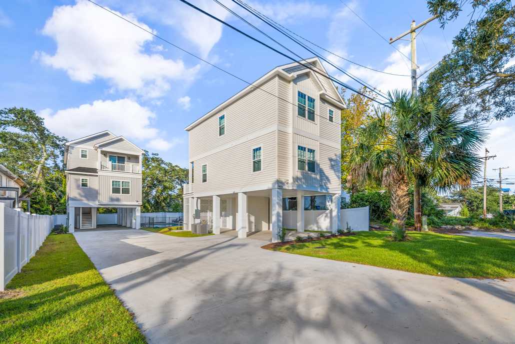 Image showcasing Newsday | Long Island's & NYC's News Source - Newsday