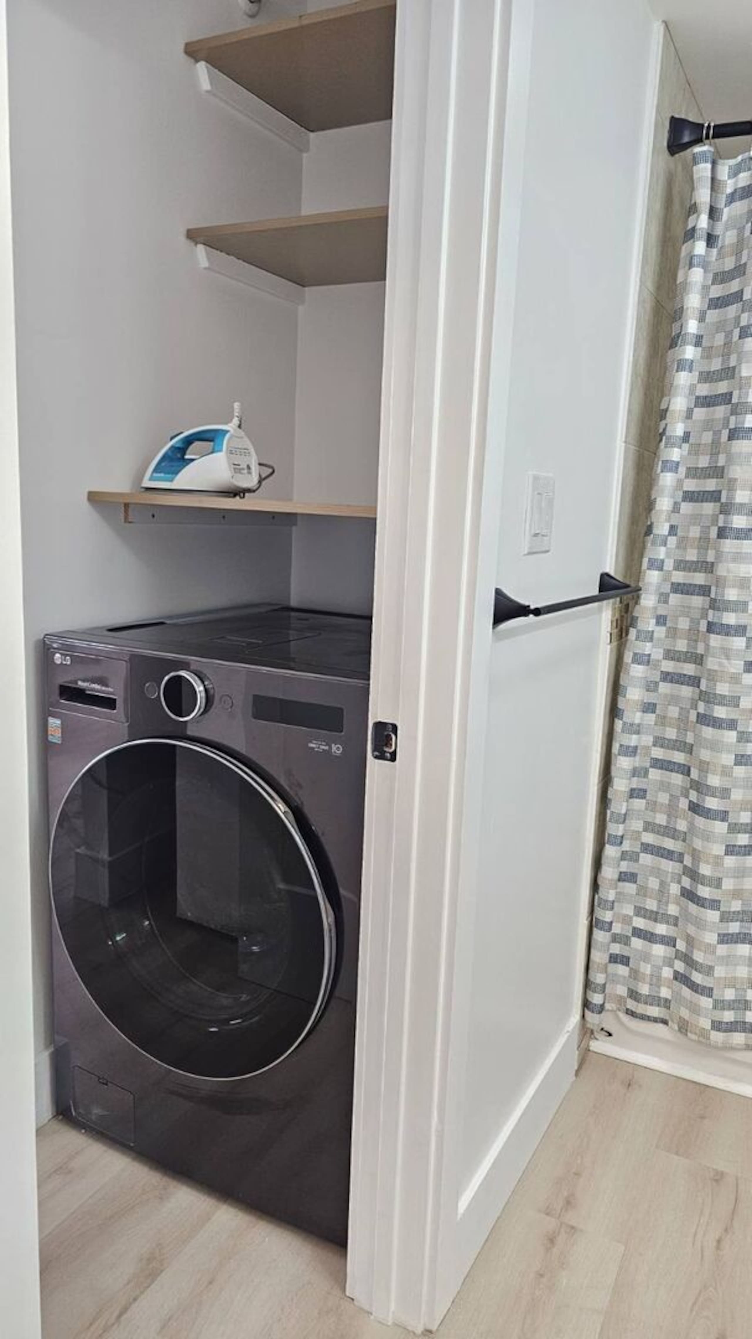 Condo in Honolulu · ★4.88 · 1 bedroom · 2 beds · 1 bath - Image 14