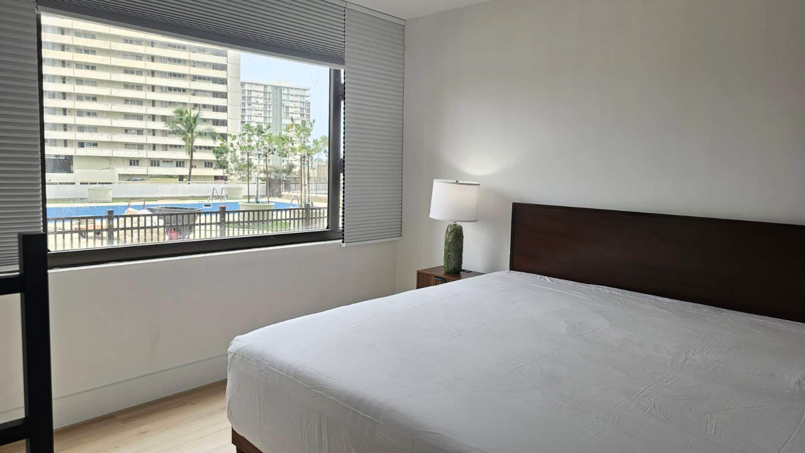 Condo in Honolulu · ★4.88 · 1 bedroom · 2 beds · 1 bath - Image 11