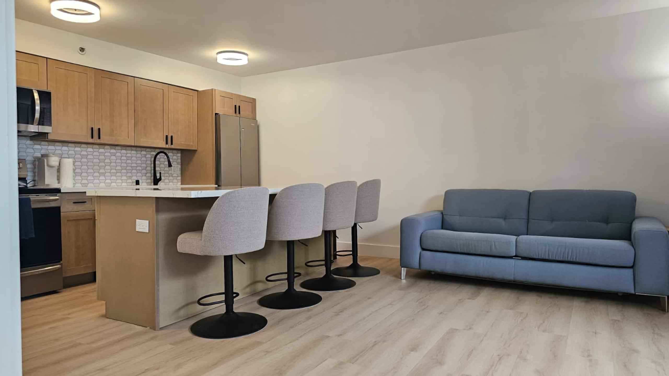 Condo in Honolulu · ★4.88 · 1 bedroom · 2 beds · 1 bath - Image 2