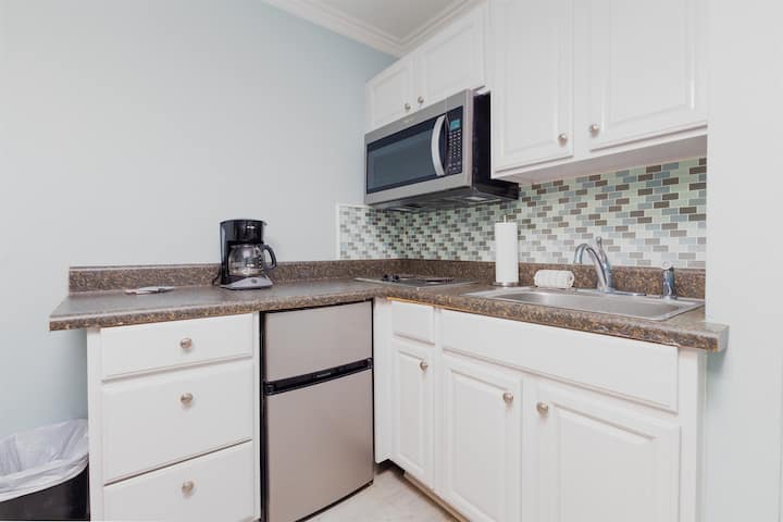 Surf City– Beachcomber Bungalow Motel-pet Friendly - Topsail Island