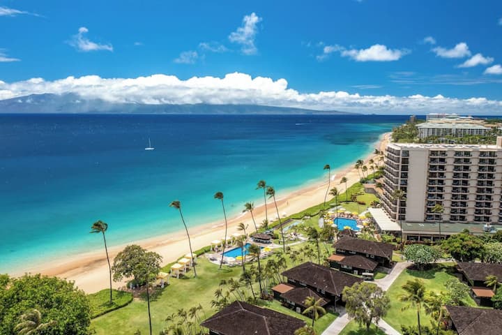 Spacious 2br Bungalow | Sleeps 9 | Kitchen | Pool - Maui, HI