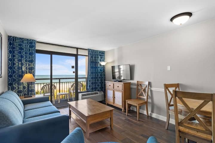 Oceanfront Suite | Kitchen & Balcony | Myrtle - Myrtle Beach