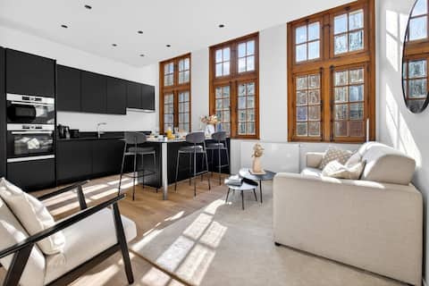 Top Airbnb: Maison Grand Place by Sweett | Superior 1BR in Quartier Du Centre Centrumwijk