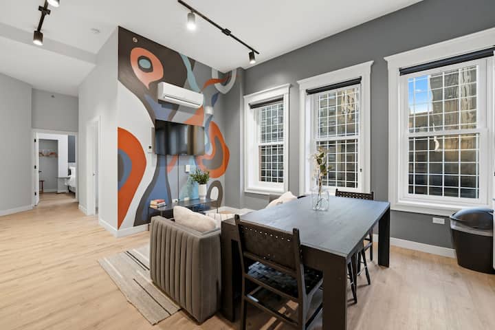 Plymouth Collection: 4bd 3ba High Floor With Gym - Chicago, IL