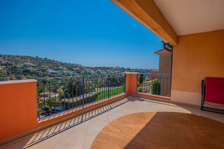 Sainte Maxime - Bel Appartement Sur Le Golf - Sainte-Maxime