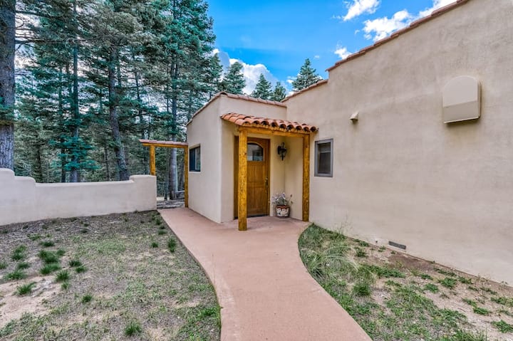 Casa Grande - 5 King Suites, Hot Tub, Arcade - Angel Fire, NM