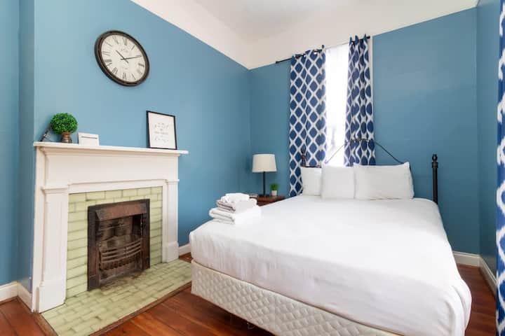 Large Downtown Home - The Sunny Southern Manse - Columbus, GA