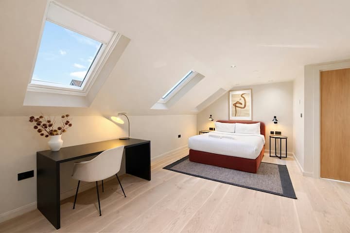 Vcity Suites- Signature Studio - Glasgow