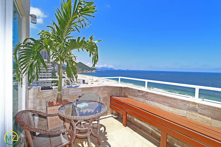 Wonderful Front Ocean View Penthouse with terrace