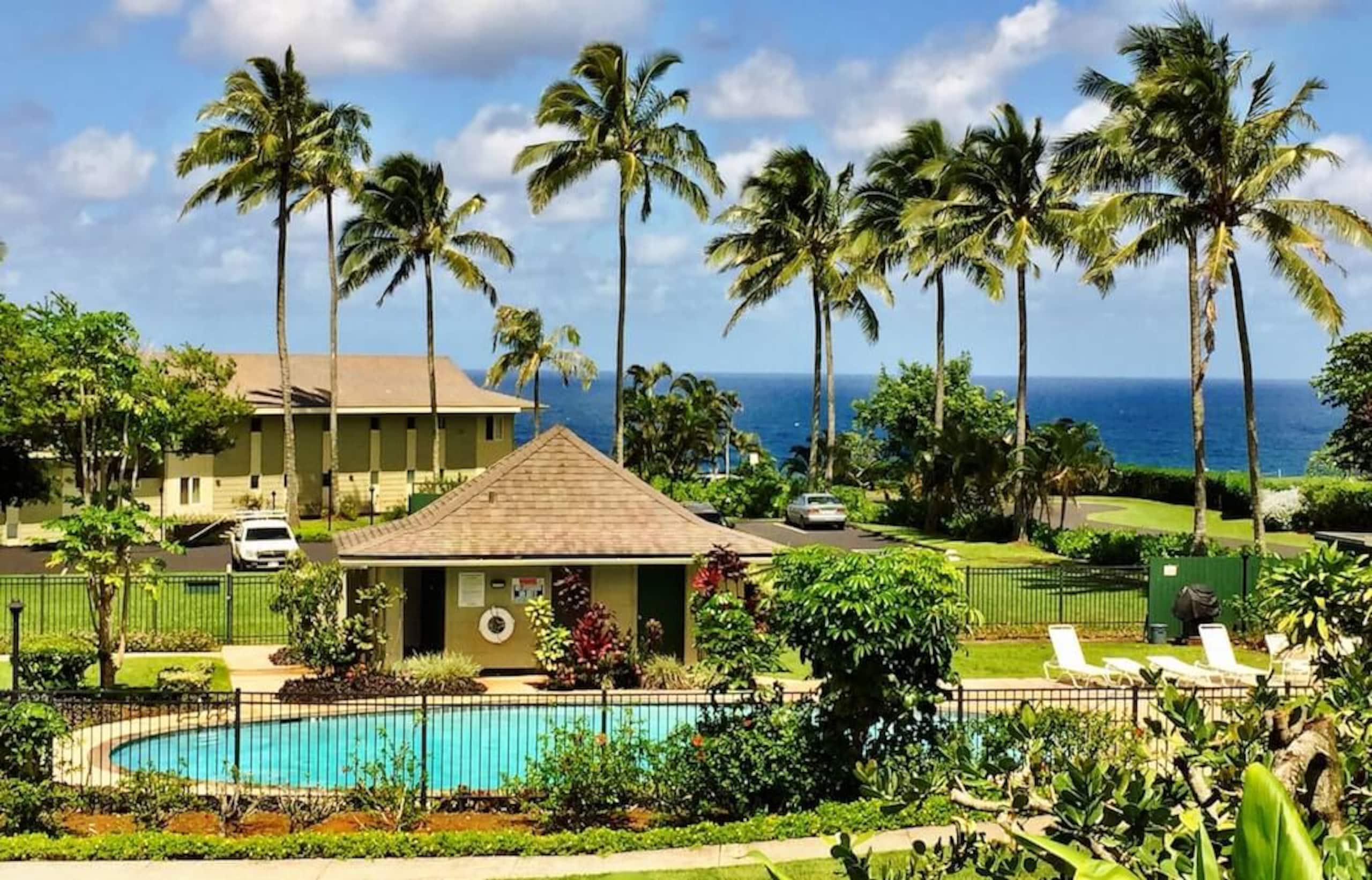Condo in Princeville · ★4.96 · 2 bedrooms · 2 beds · 2 baths - Image 22