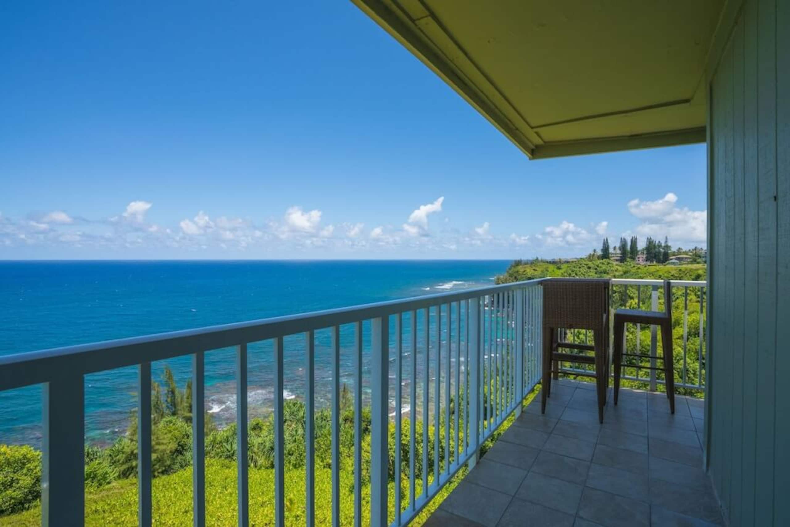 Condo in Princeville · ★4.96 · 2 bedrooms · 2 beds · 2 baths - Image 4