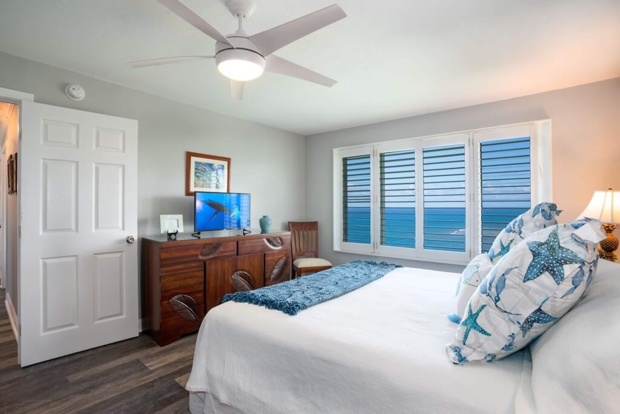 Condo in Princeville · ★4.96 · 2 bedrooms · 2 beds · 2 baths - Image 11