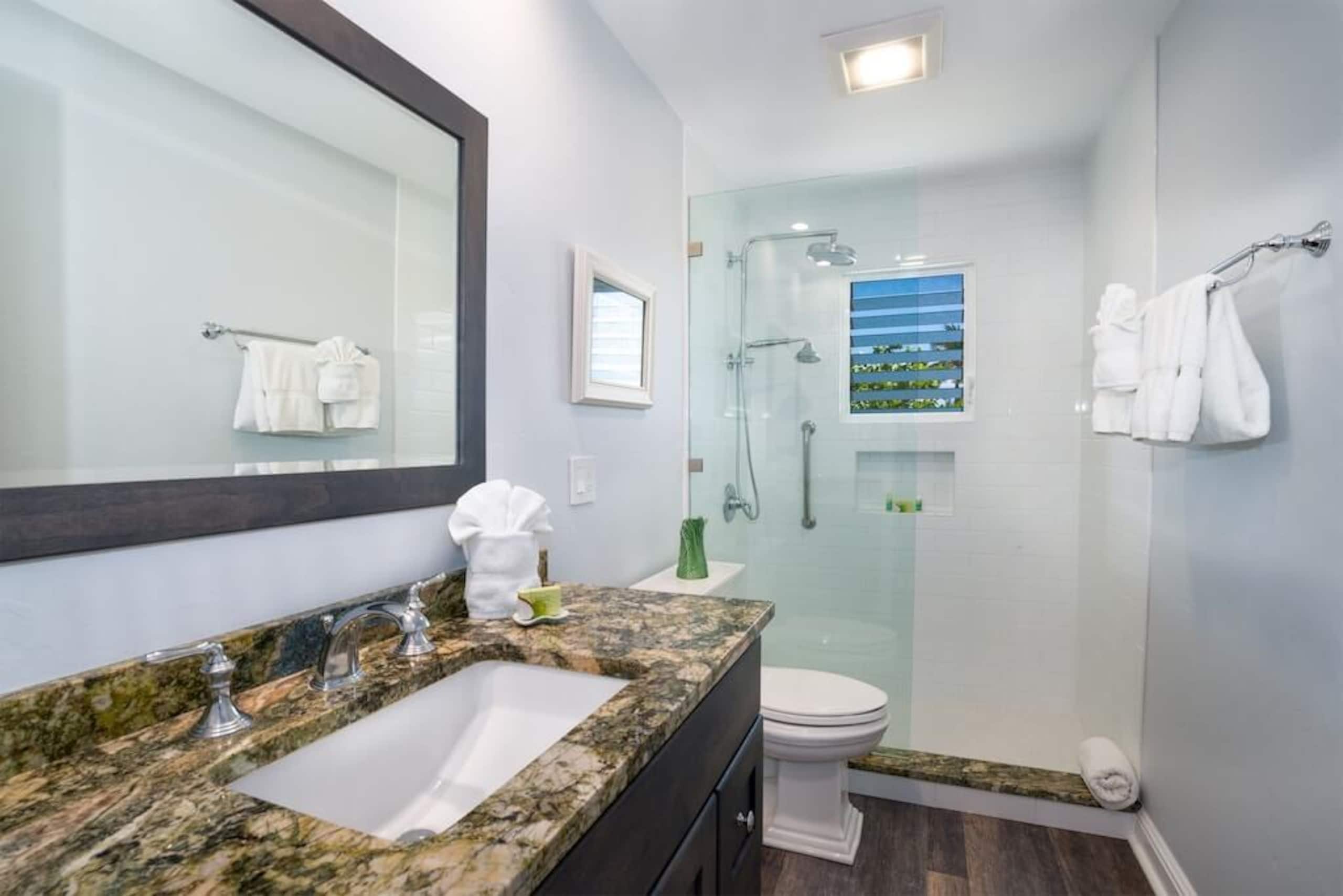 Condo in Princeville · ★4.96 · 2 bedrooms · 2 beds · 2 baths - Image 21