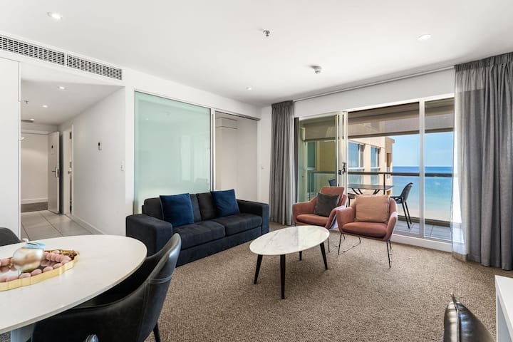 Belle Escapes - Oceanside Apartment At The Pier - Glenelg