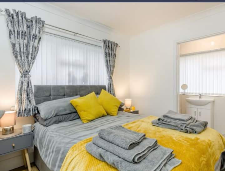 Apartment Sleeps 2 With Parking And Pets Welcome - Saundersfoot