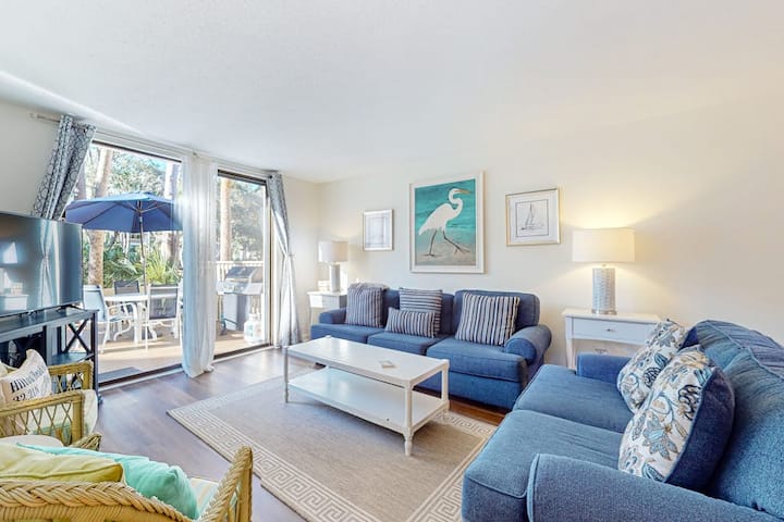 Coastal Condo With Private Grill And Shared Pool, - ヒルトンヘッドアイランド, SC