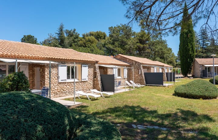 Rental With Terrace And Pool - Mazan