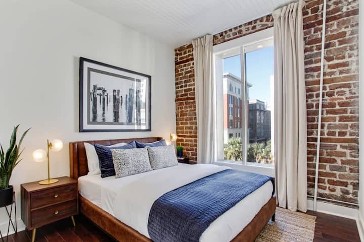 Chambre 7 | Grand lit | Premier étage du logement B au troisième étage
