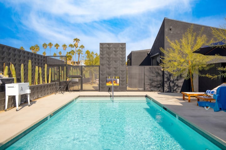 Blackhaus C: 4 Bedroom Suite By Avantstay - Palm Springs, CA