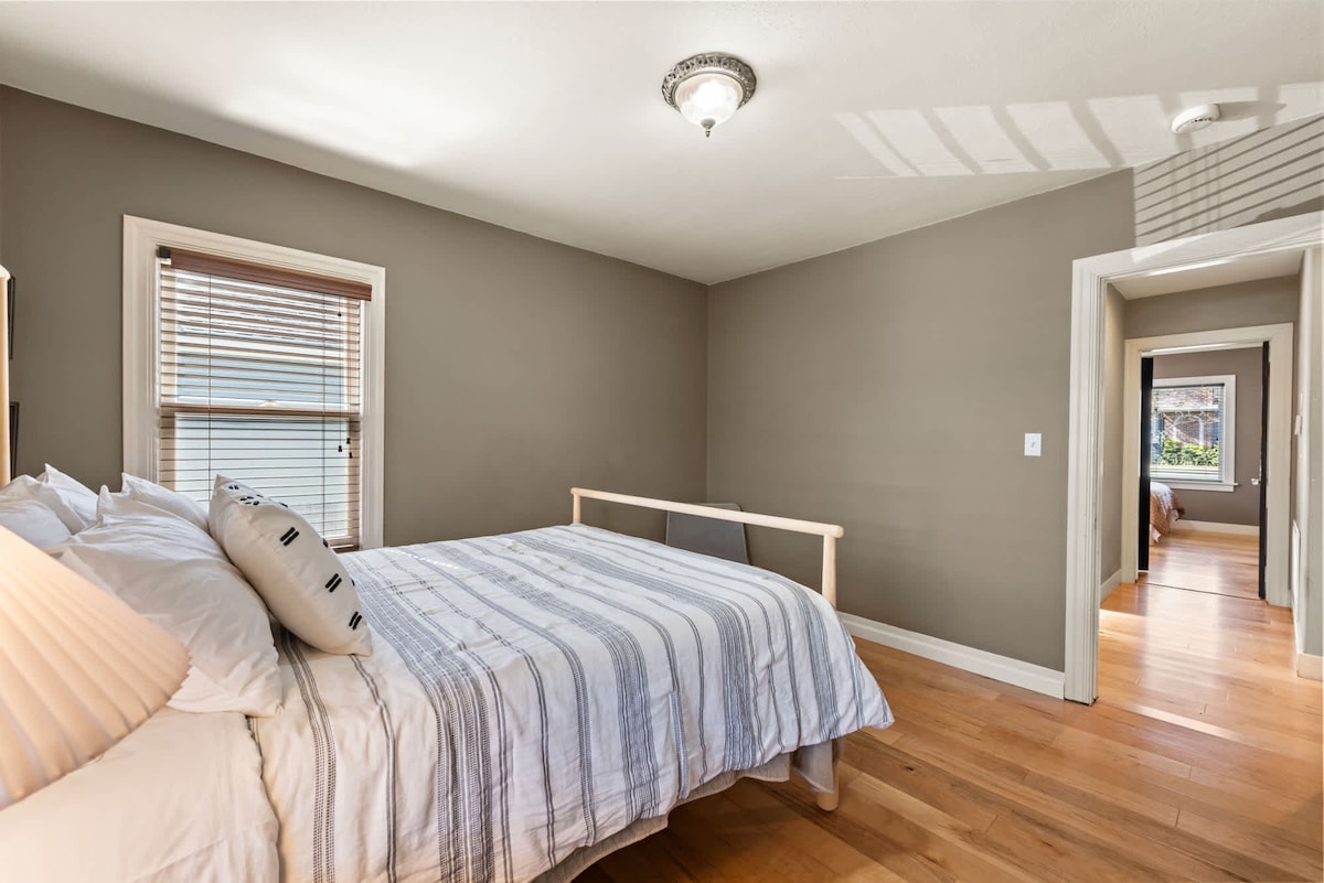 Green Lake Upper Unit