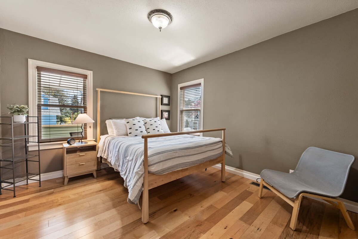 Green Lake Upper Unit