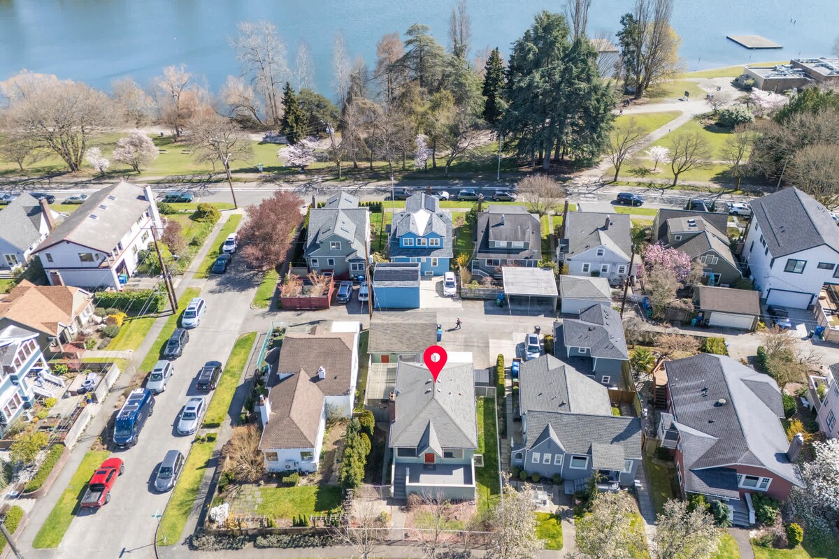 Green Lake Upper Unit