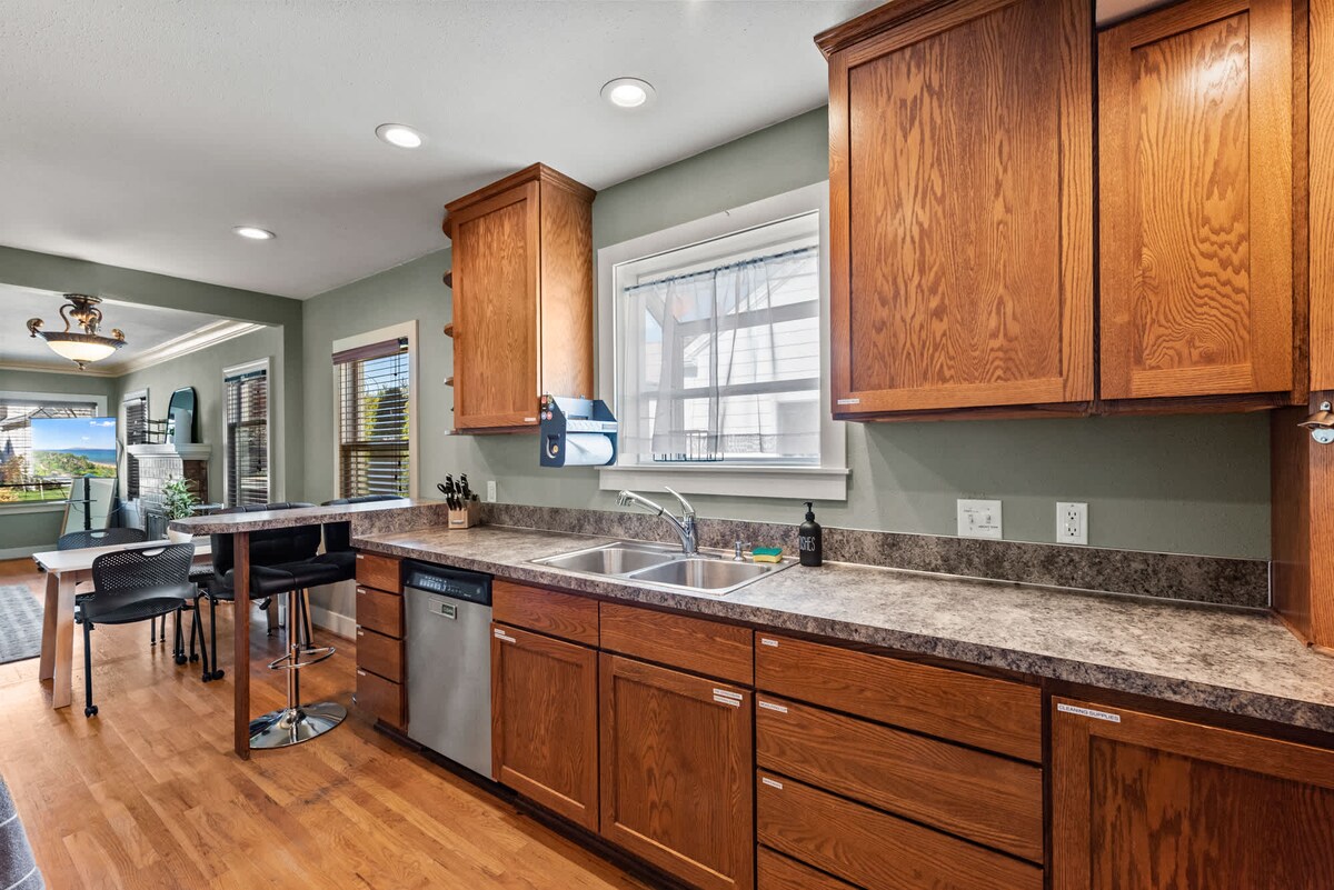 Green Lake Upper Unit