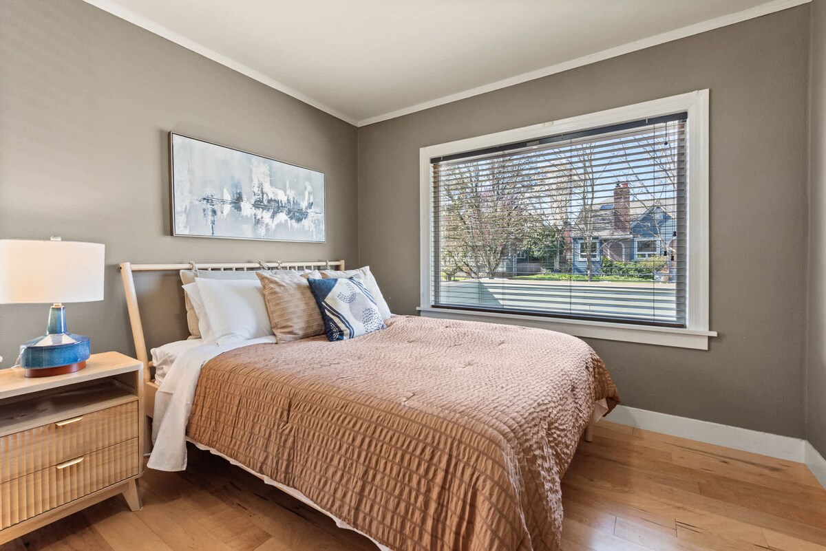 Green Lake Upper Unit
